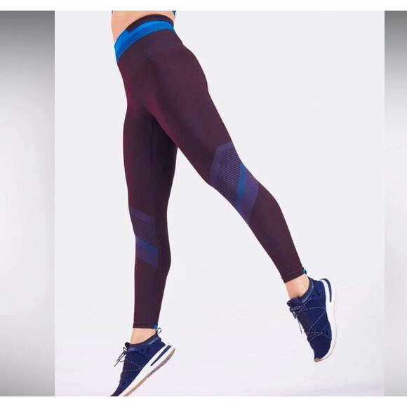 LNDR Purple Solar Leggings S/M Hi Rise Pant Blue Accent Pattern Textured Active - Picture 1 of 8